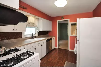 57 N Main St, Flemington, NJ 08822 - Photo 8