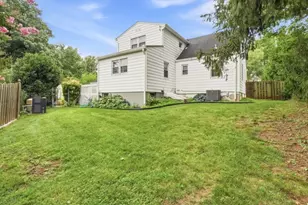 2025 Hill Top Rd, Scotch Plains Township, NJ 07076 - Photo 26