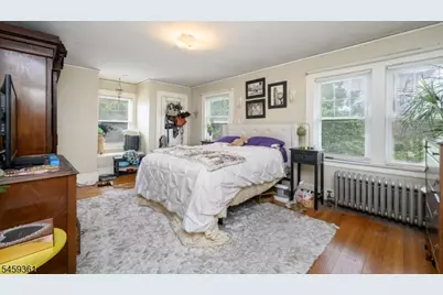 327 Rifle Camp Rd, Woodland Park, NJ 07424 - Photo 20