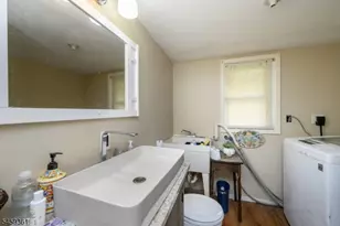 327 Rifle Camp Rd, Woodland Park, NJ 07424 - Photo 12