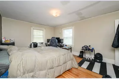 327 Rifle Camp Rd, Woodland Park, NJ 07424 - Photo 18