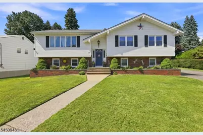 17 Dando Ct, Clifton, NJ 07013 - Photo 1