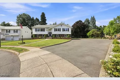17 Dando Ct, Clifton, NJ 07013 - Photo 36