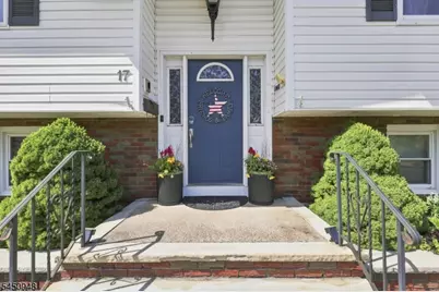 17 Dando Ct, Clifton, NJ 07013 - Photo 4