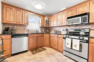 1022 Falls Terrace, Union Township, NJ 07083 - Photo 10