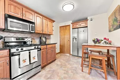 1022 Falls Ter, Union Township, NJ 07083 - Photo 8