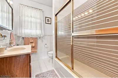 1022 Falls Ter, Union Township, NJ 07083 - Photo 18