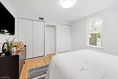 842 Berkeley Ave, Plainfield, NJ 07062 - Photo 16