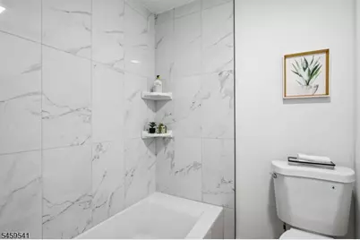 80 Glenwild Ave, Bloomingdale, NJ 07403 - Photo 14