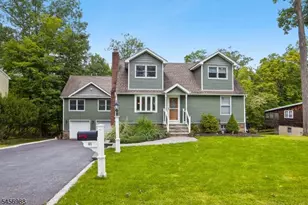 41 Forest Terrace, Wayne, NJ 07470 - Photo 1