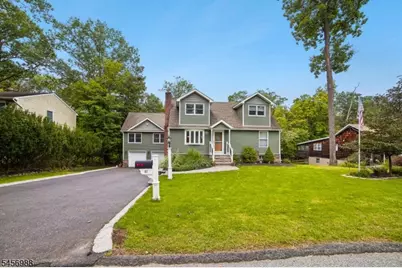 41 Forest Ter, Wayne, NJ 07470 - Photo 2