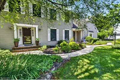 52 Hoagland Dr, Montgomery Township, NJ 08502 - Photo 2