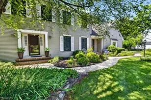 52 Hoagland Dr, Montgomery Township, NJ 08502 - Photo 2