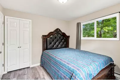 8 Rollins Trl, Hopatcong, NJ 07843 - Photo 22