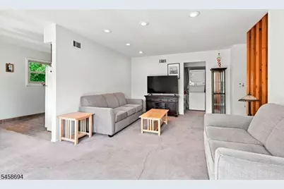 1901B Stonegate Ln #B, Stanhope, NJ 07874 - Photo 6
