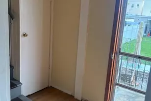 596 Adams, Elizabeth, NJ 07208 - Photo 4