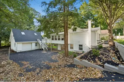 193 Monroe Trl, Hopatcong, NJ 07843 - Photo 38
