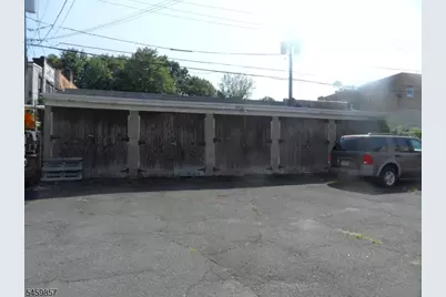 15 Rowe St, East Orange, NJ 07017 - Photo 2