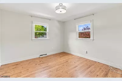 13 Kovach St, Franklin, NJ 07416 - Photo 12
