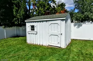 420 S Prospect Ave, Bergenfield, NJ 07621 - Photo 6