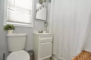 420 S Prospect Ave, Bergenfield, NJ 07621 - Photo 26