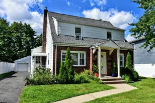 420 S Prospect Ave, Bergenfield, NJ 07621 - Photo 2