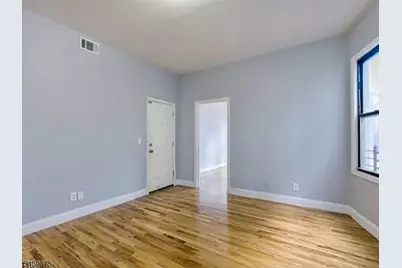 911 S 18th St, Newark, NJ 07108 - Photo 14