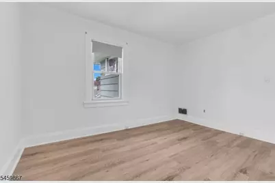 404 Elm St, Cranford Township, NJ 07016 - Photo 10