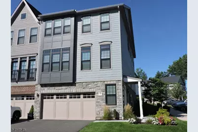32 Melody Ln, Upper Saddle River, NJ 07458 - Photo 1
