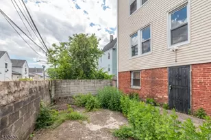 130 Milford Ave, Newark, NJ 07108 - Photo 32