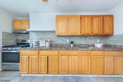 130 Milford Ave, Newark, NJ 07108 - Photo 24