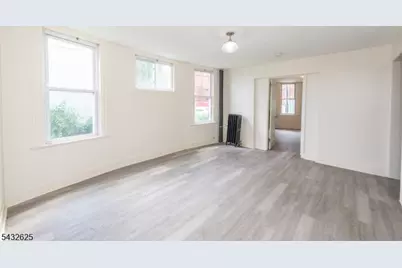 130 Milford Ave, Newark, NJ 07108 - Photo 20