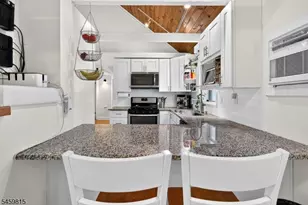 433 Wheeler Pl, Franklin Township, NJ 08873 - Photo 20