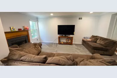 317 Jamestown Ct, Raritan Township, NJ 08822 - Photo 14