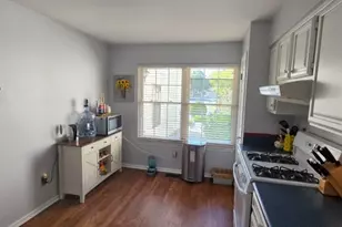 317 Jamestown Ct, Raritan Township, NJ 08822 - Photo 8