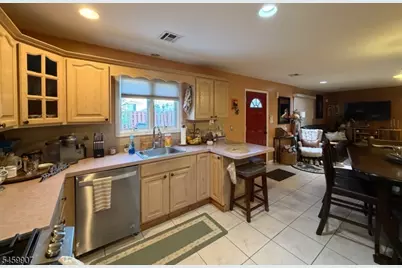 117 Ritorto Ct, Apt 2, Union Township, NJ 07083 - Photo 4