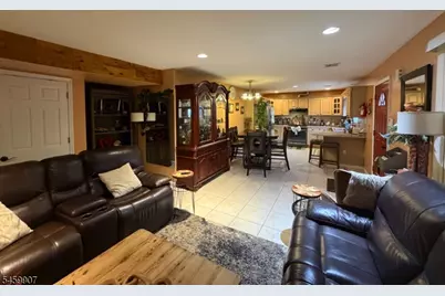 117 Ritorto Ct, Apt 2, Union Township, NJ 07083 - Photo 2