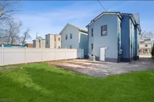 142 Maple Ave, Montclair, NJ 07042 - Photo 12