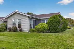 484A Fairton Dr, Monroe Township, NJ 08831 - Photo 32
