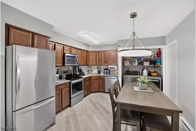 484A Fairton Dr, Monroe Township, NJ 08831 - Photo 16