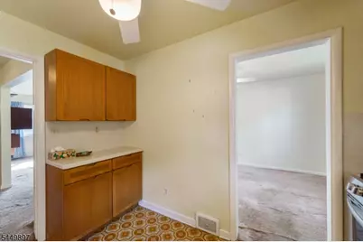 530 Lexington Ave, Cranford Township, NJ 07016 - Photo 16