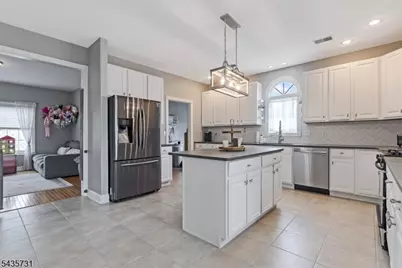 24 Saddle Ridge Rd, Sparta Township, NJ 07871 - Photo 14