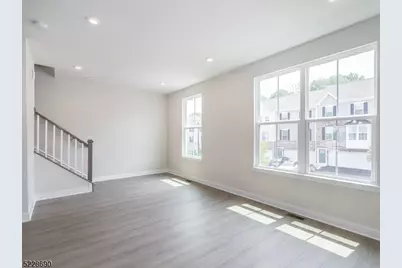 31 Force Dr, Mount Olive, NJ 07828 - Photo 10