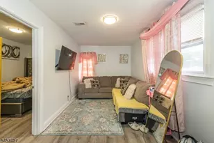 9 Wheeler St, Montclair, NJ 07042 - Photo 16