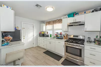 9 Wheeler St, Montclair, NJ 07042 - Photo 18
