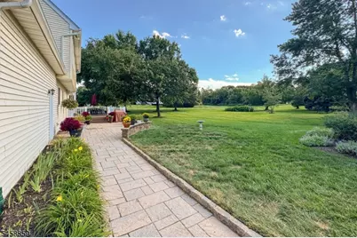 9 Summershade Ln, Raritan Township, NJ 08551 - Photo 34