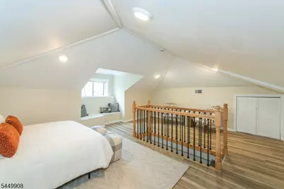 25 Cloverhill Pl, Montclair, NJ 07042 - Photo 36