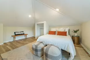 25 Cloverhill Pl, Montclair, NJ 07042 - Photo 38