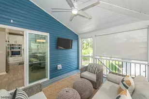 25 Cloverhill Pl, Montclair, NJ 07042 - Photo 16