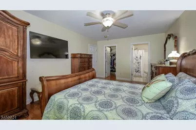 58 Parkside Ct, Wayne Twp., NJ 07470 - Photo 14